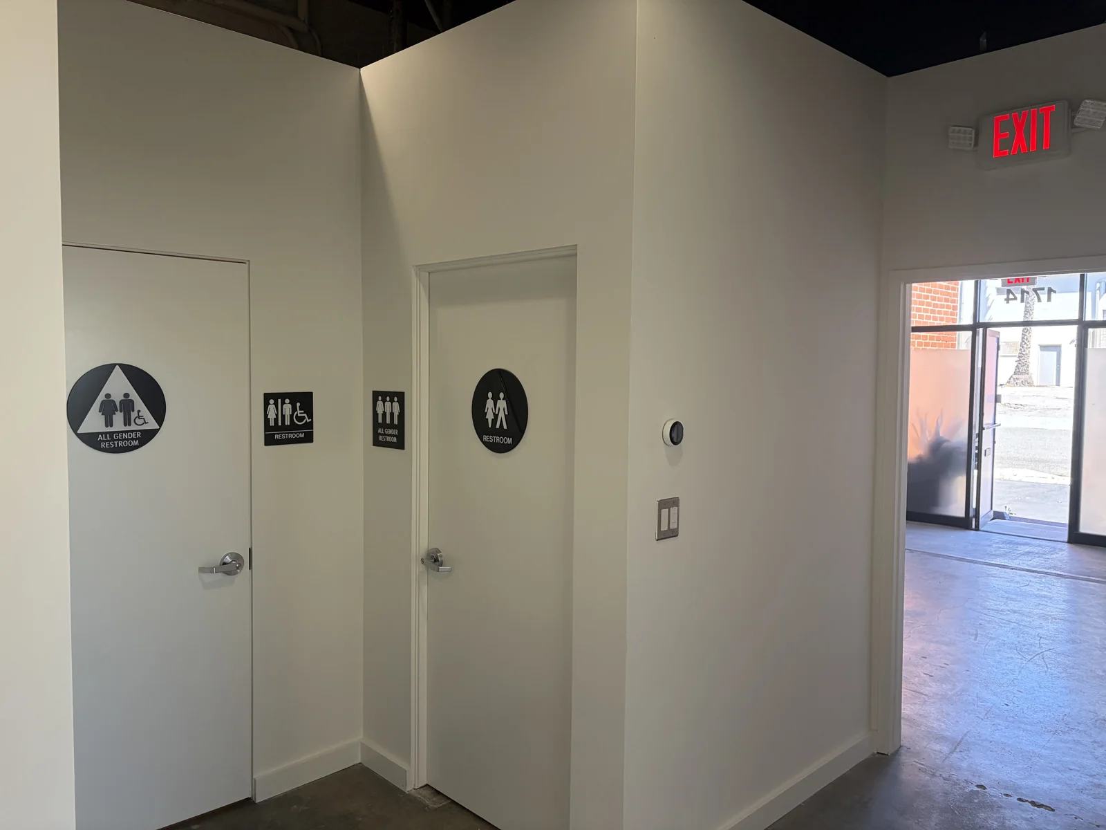1714 18th Street — Lease in Santa Monica, CA, photo 2 of 8