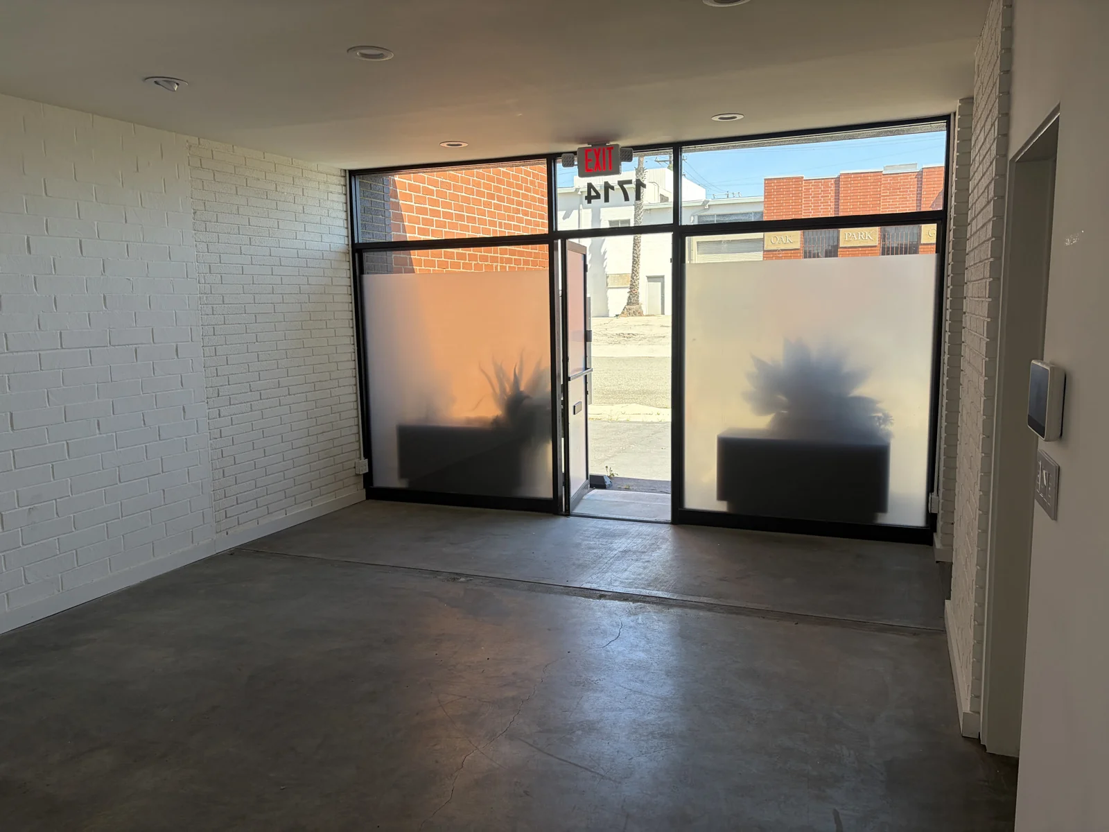 1714 18th Street — Lease in Santa Monica, CA, photo 3 of 8