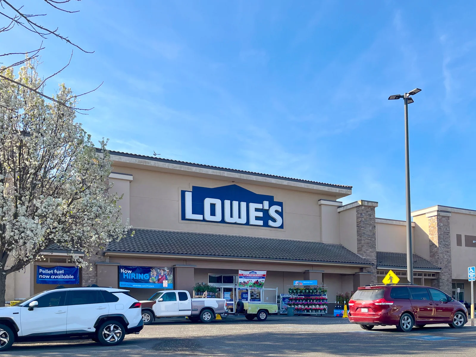 The Commons at Madera Fair — Lease in Madera, CA, photo 1 of 4