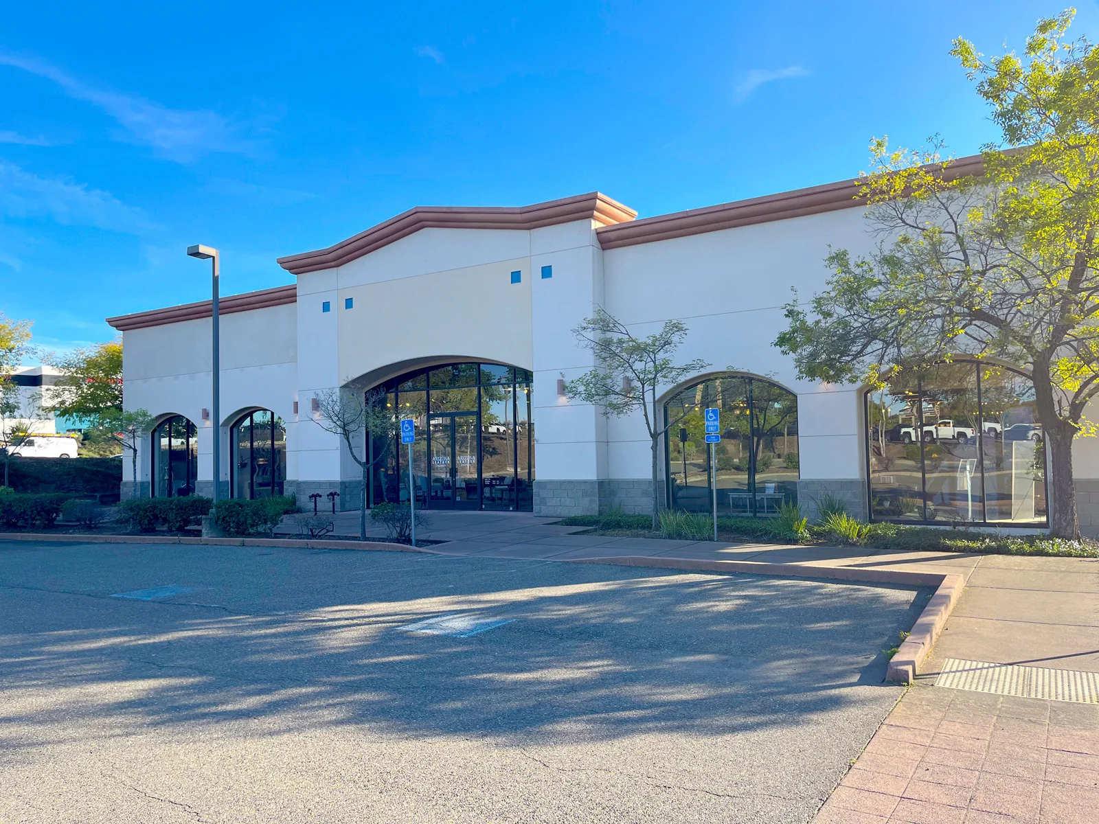 Former Furniture Store Available — Lease in Roseville, CA, photo 3 of 4
