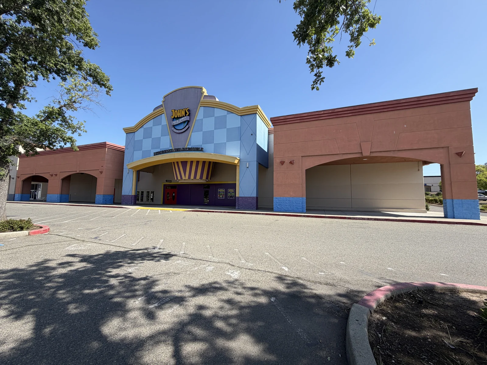 384 N Sunrise Ave — Lease in Roseville, CA, photo 1 of 1