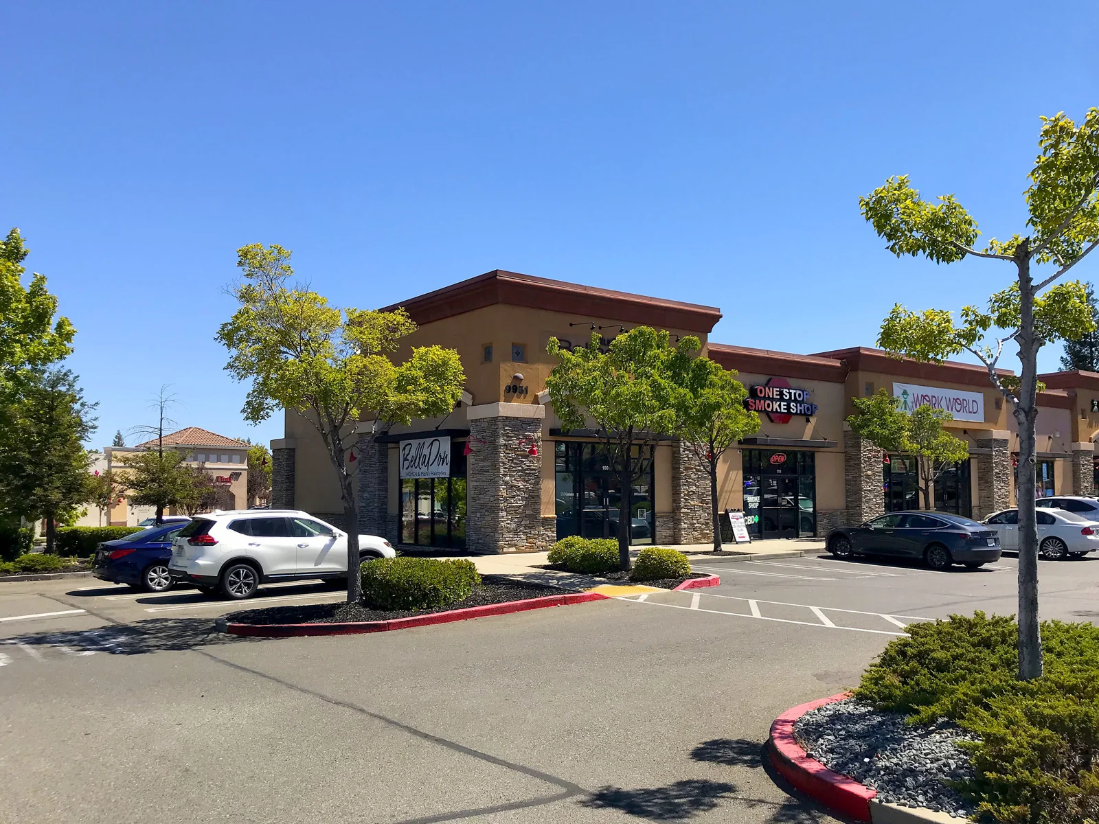 Fairway Commons — Lease in Roseville, CA, photo 2 of 3
