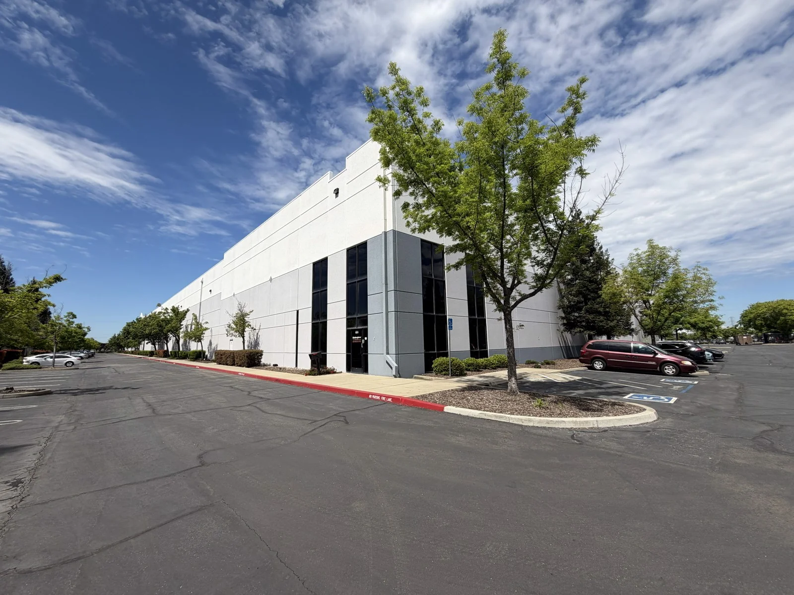 Sierra View Business Park — Lease in Roseville, CA, photo 1 of 3