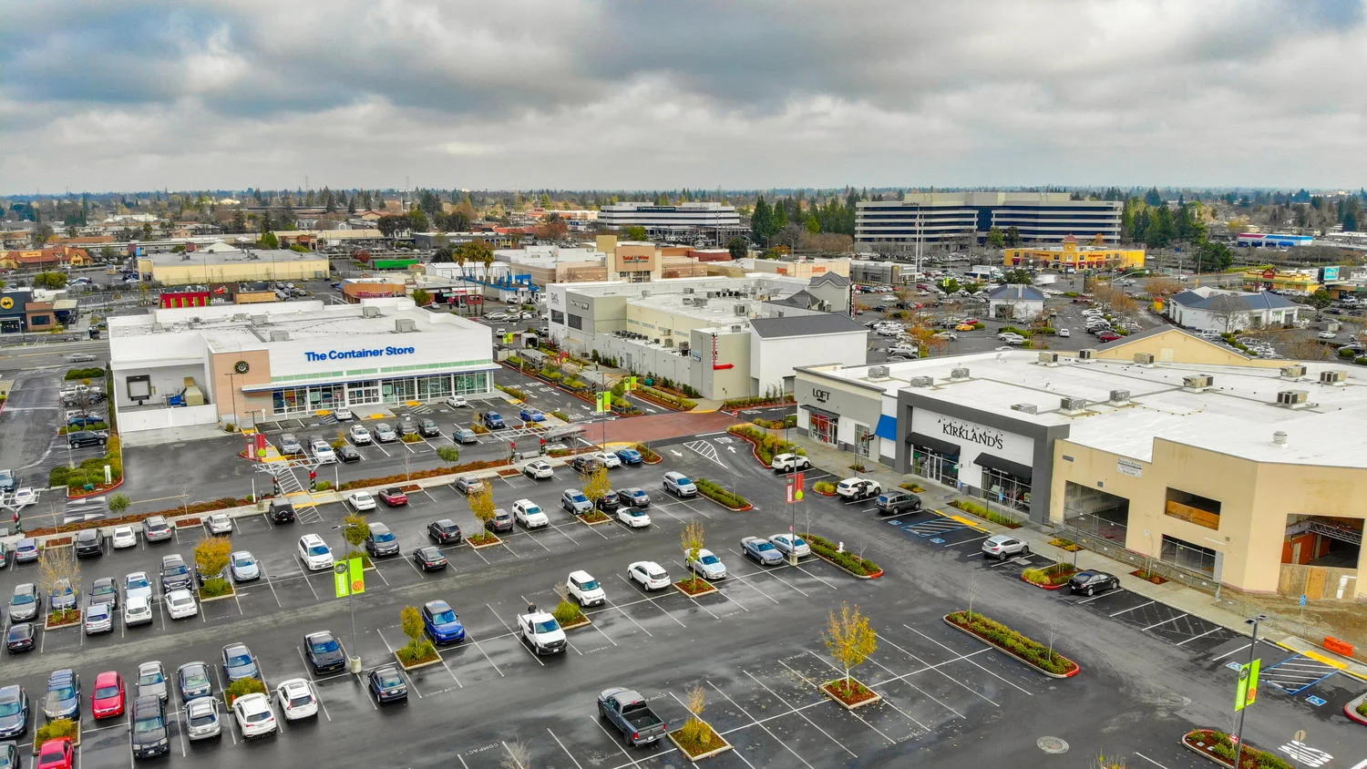 HBA-Howe Bout Arden — Lease in Sacramento, CA, photo 2 of 6