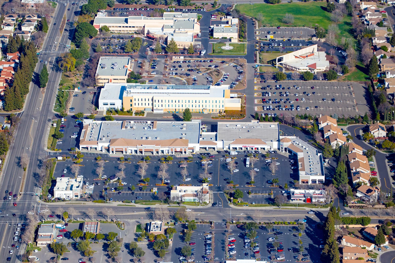 Regency Park Plaza — Lease in Vacaville, CA, photo 1 of 6