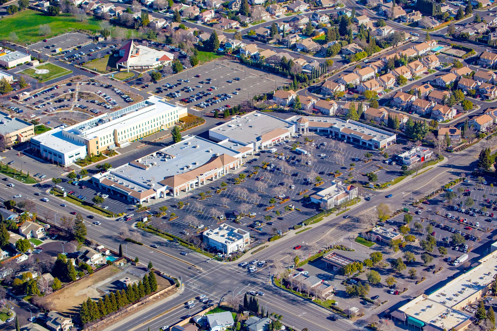 Regency Park Plaza — Lease in Vacaville, CA, photo 2 of 6