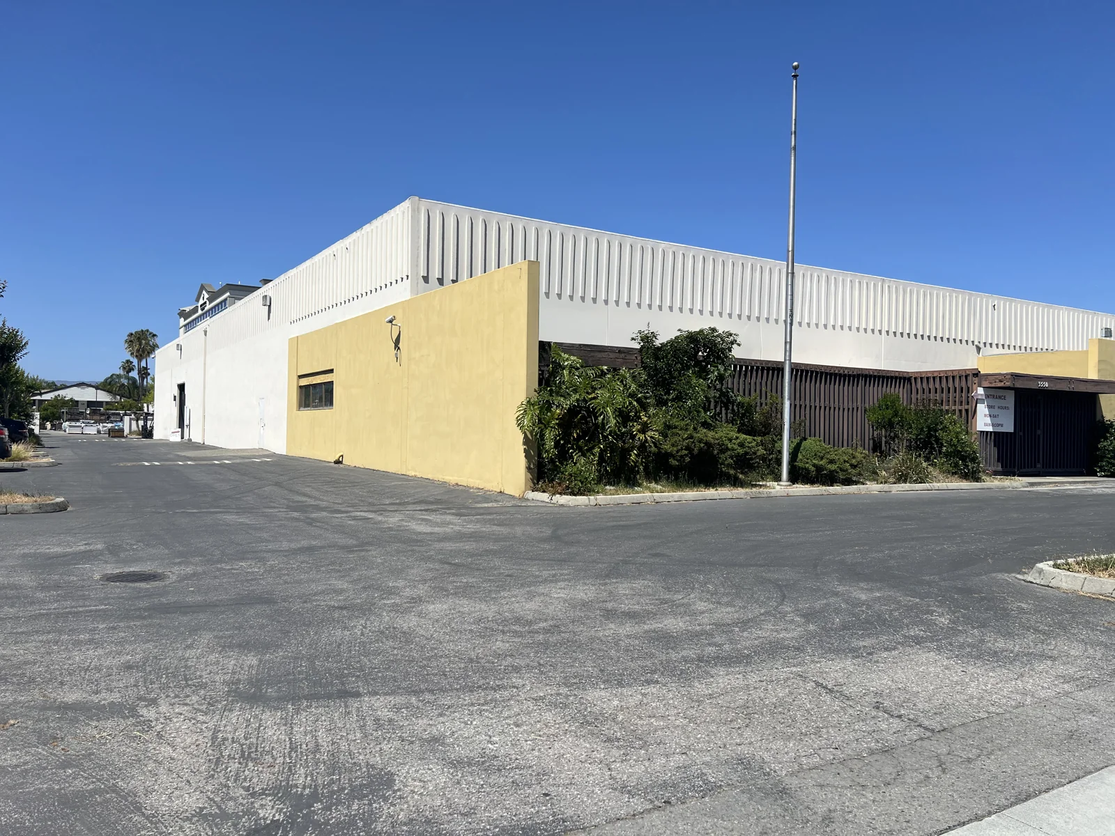 Industrial in Santa Clara, CA — Lease in Santa Clara, CA, photo 1 of 1