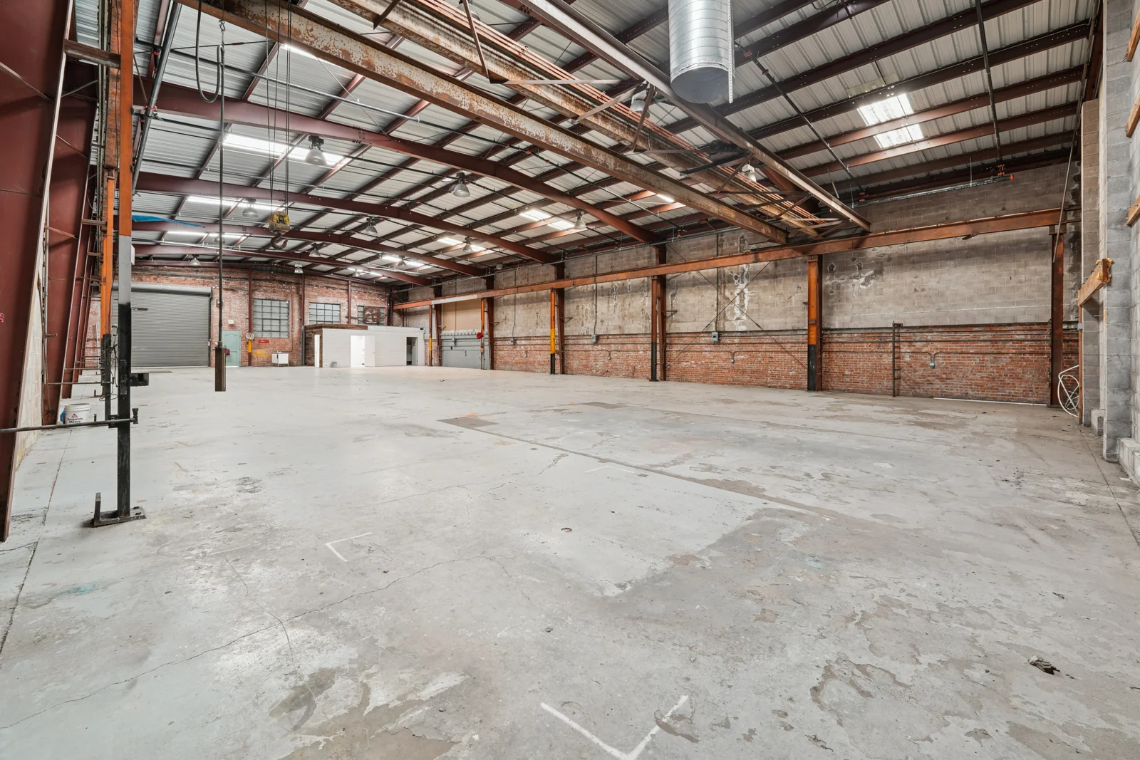 Industrial in Oakland, CA — Sale in Oakland, CA, photo 7 of 8