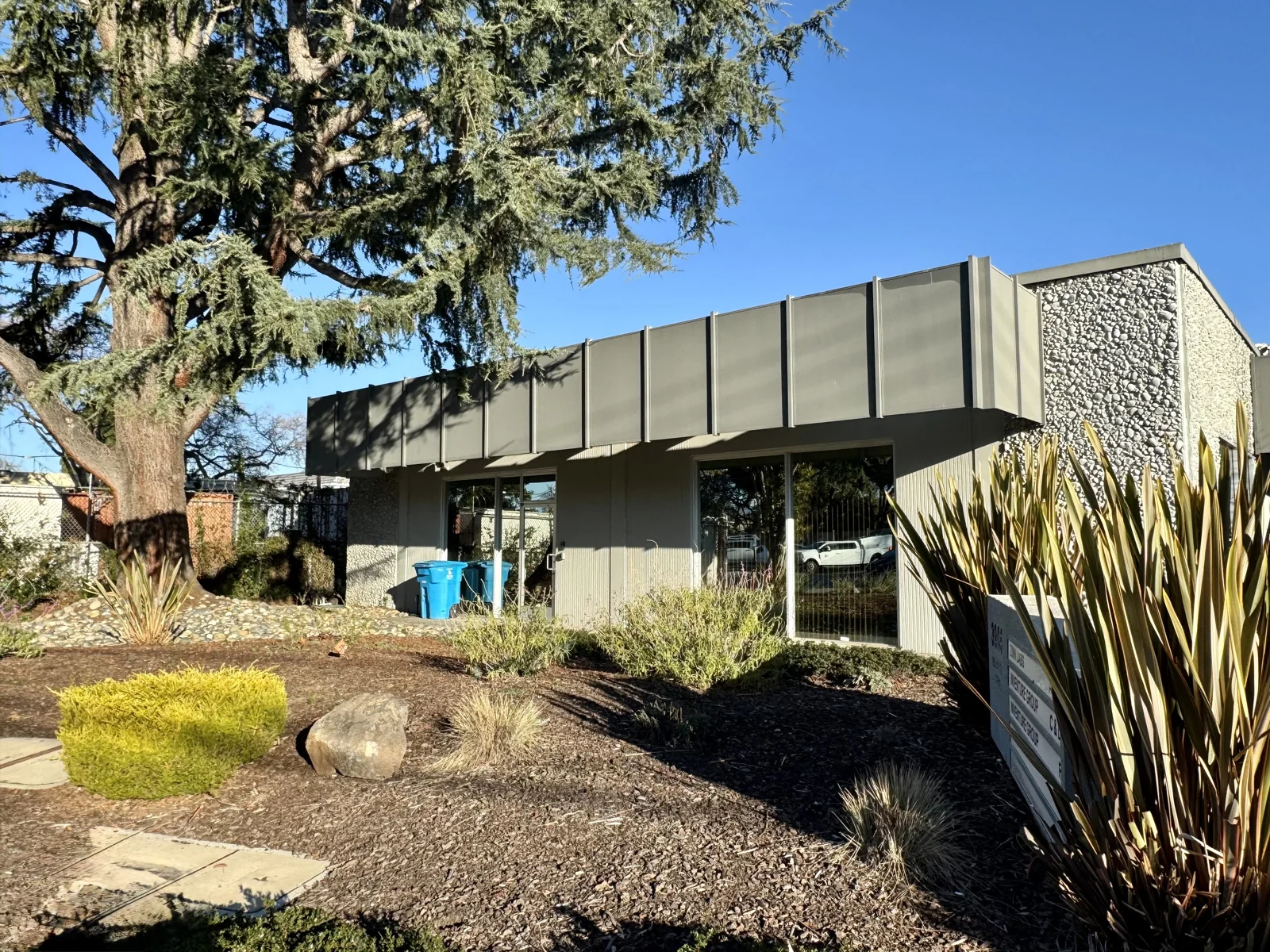 Industrial in Menlo Park, CA — Lease in Menlo Park, CA, photo 4 of 4