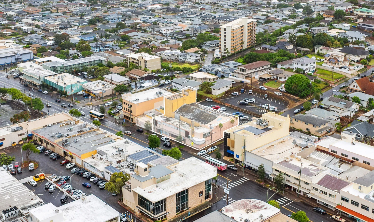3588 Waialae Ave | Queen Theater — Sale in Honolulu, HI, photo 3 of 6