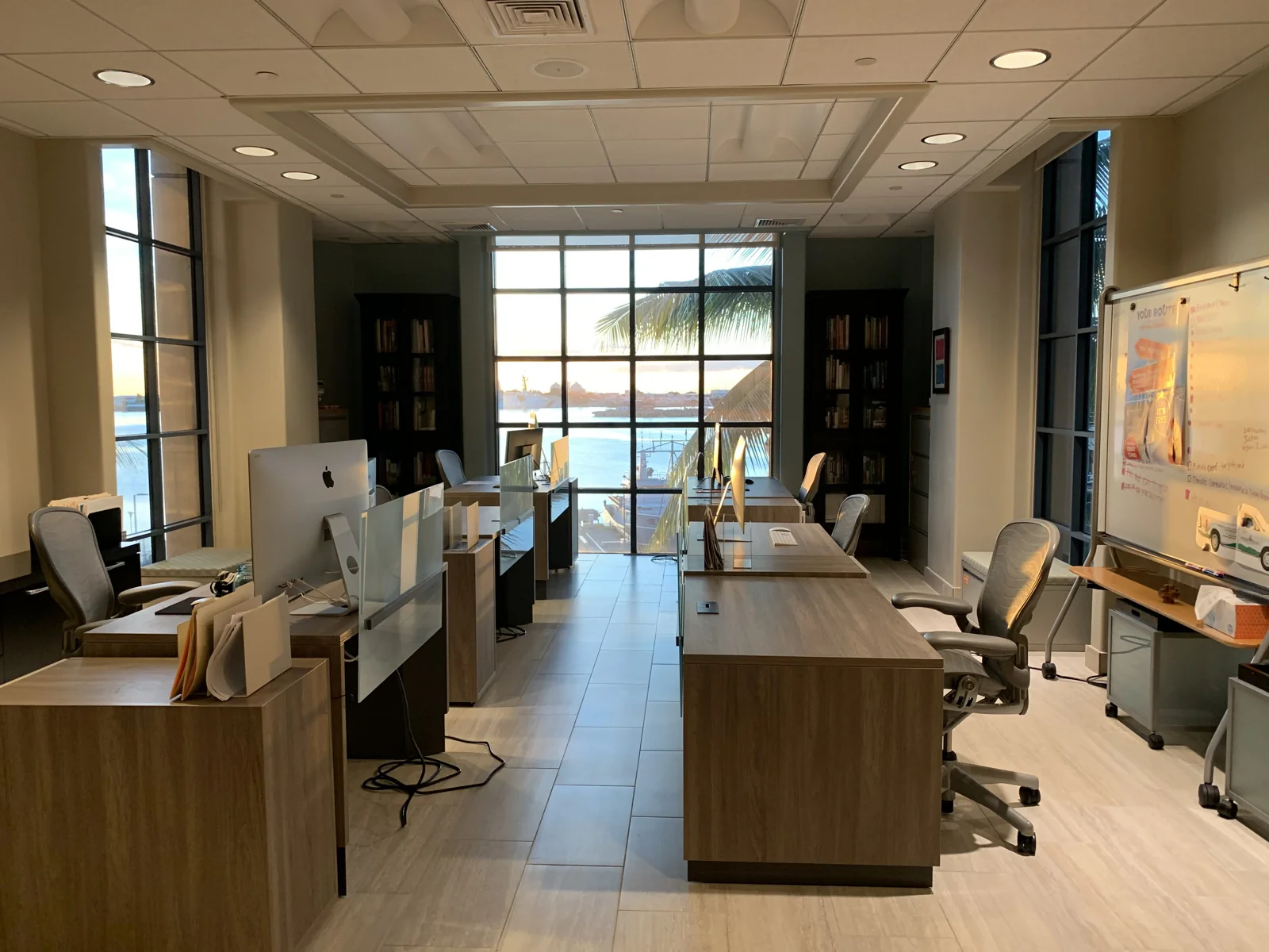 Queen's Court, Suite 403 — Sale in Honolulu, HI, photo 2 of 6