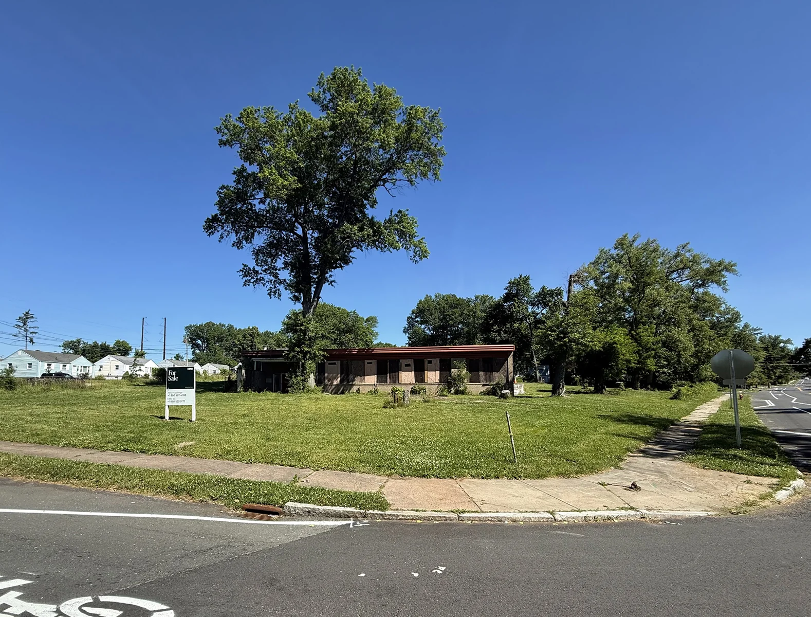 Land in Hartford, CT — Sale in Hartford, CT, photo 1 of 4