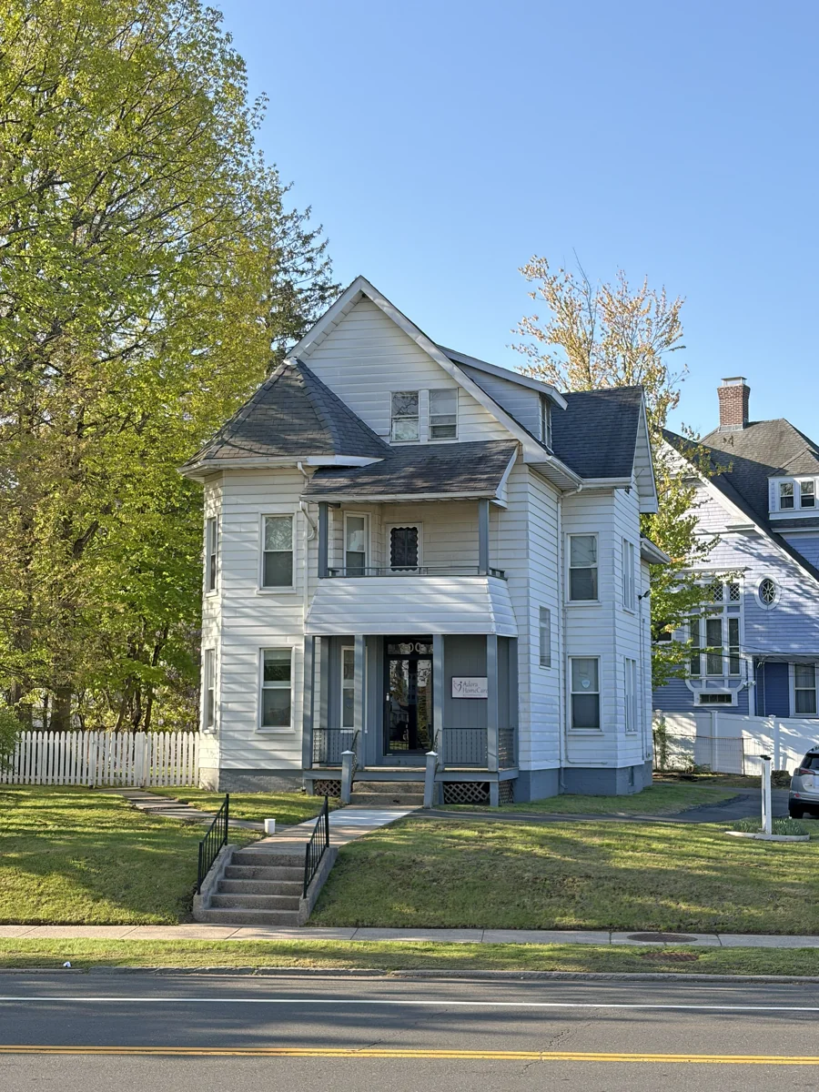 Office in New Britain, CT — Sale in New Britain, CT, photo 1 of 7