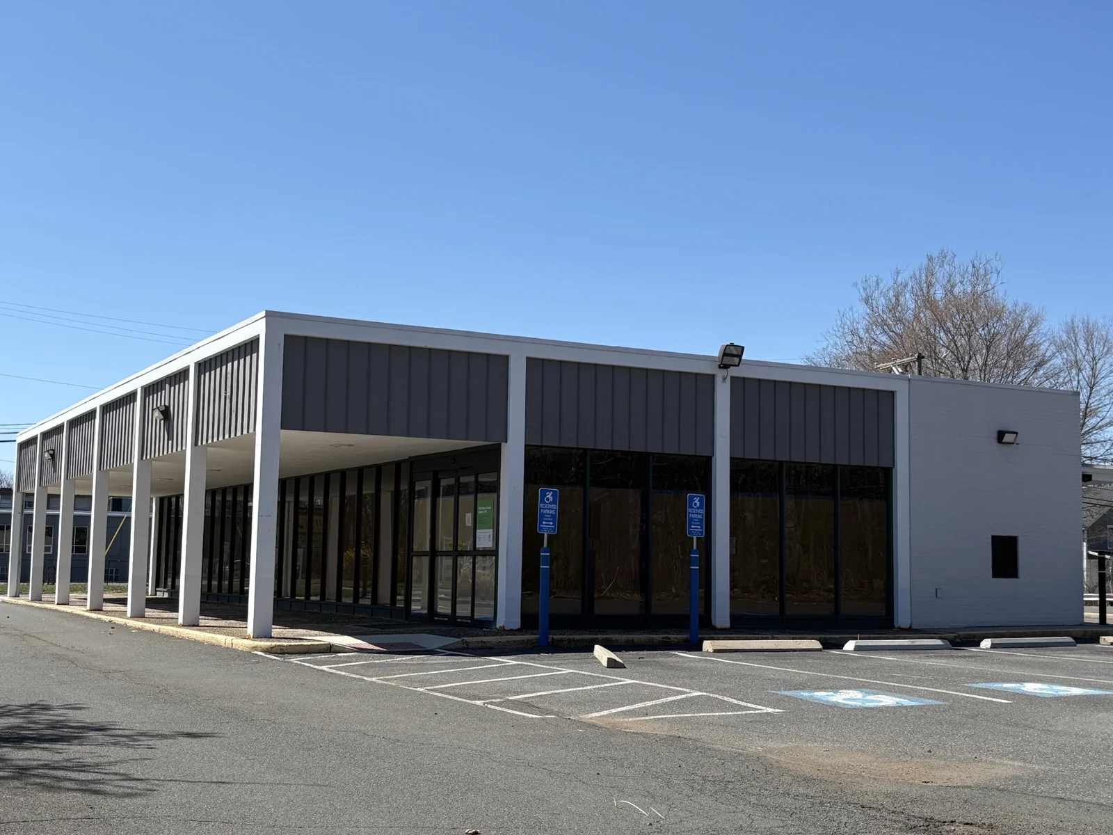 132 East Main Street — Sale in Plainville, CT, photo 3 of 8