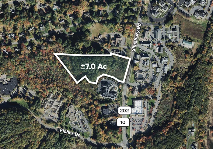 121 Simsbury Road — Sale in Avon, CT, photo 1 of 2