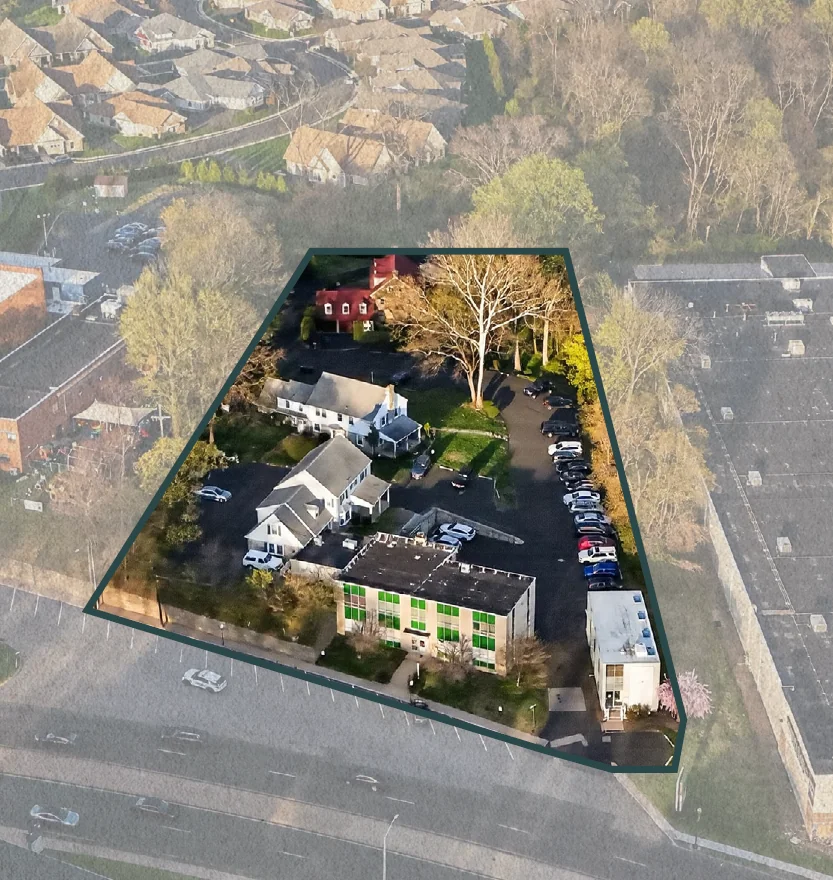 Connor Complex — Sale in Abington, PA, photo 1 of 8