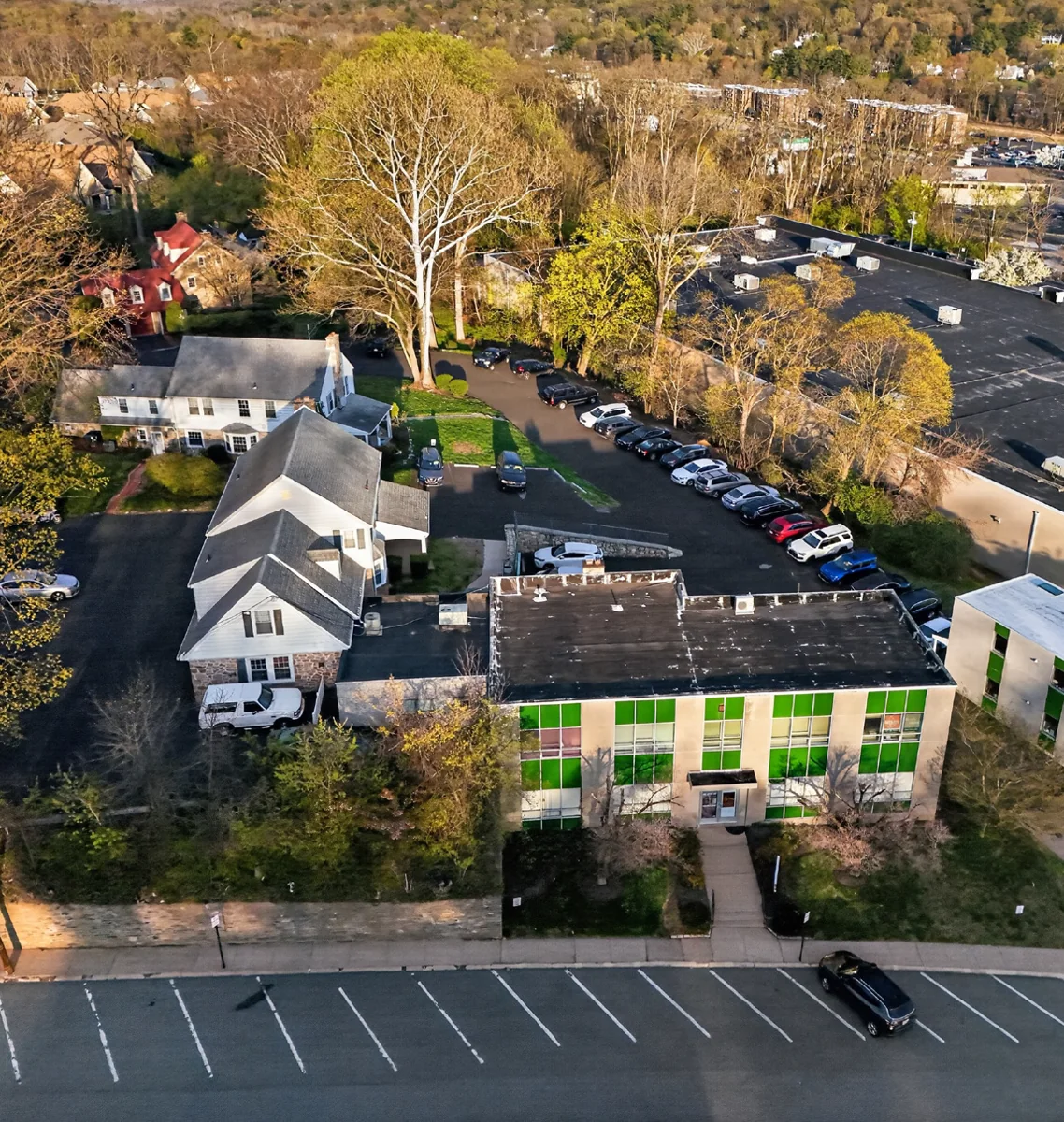 Connor Complex — Sale in Abington, PA, photo 5 of 8