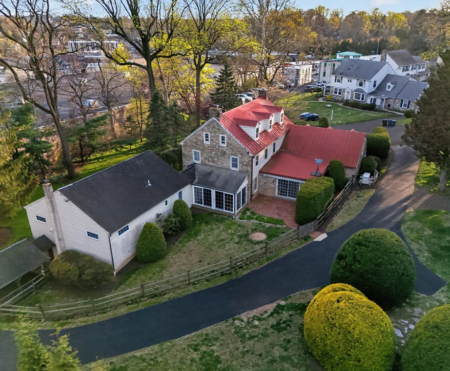 Connor Complex — Sale in Abington, PA, photo 8 of 8