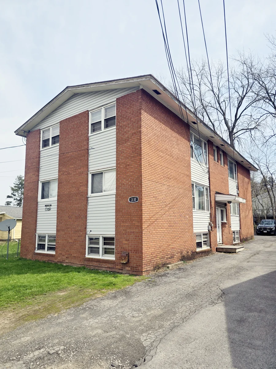 Multifamily in Syracuse, NY — Sale in Syracuse, NY, photo 1 of 4