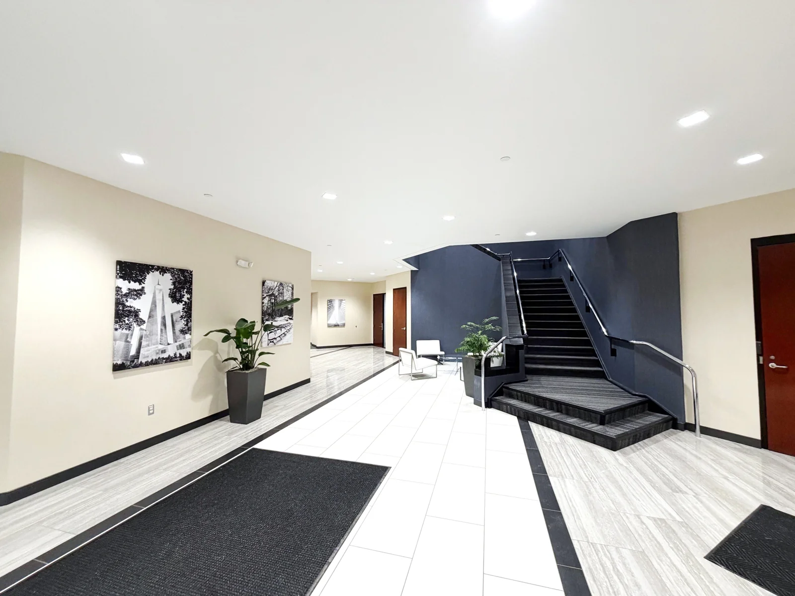 Office in Syracuse, NY — Sale in Syracuse, NY, photo 5 of 7
