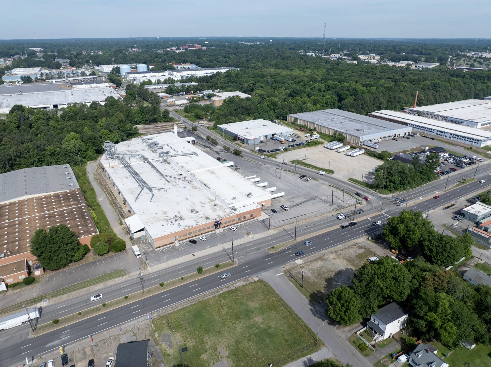 Richmond Highway Industrial — Sale in Richmond, VA, photo 2 of 8