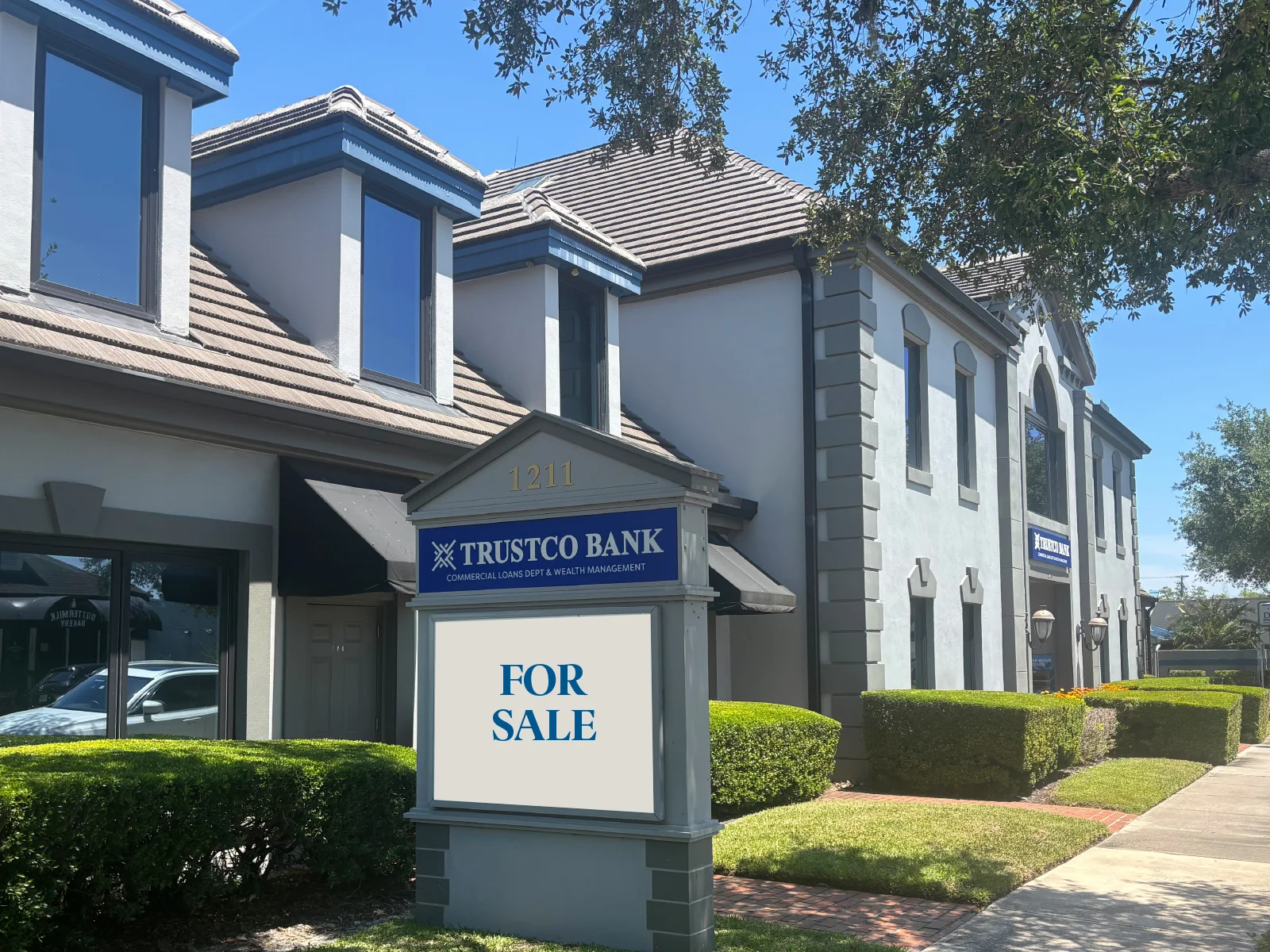 1211 N Orange Ave — Sale in Winter Park, FL, photo 1 of 1