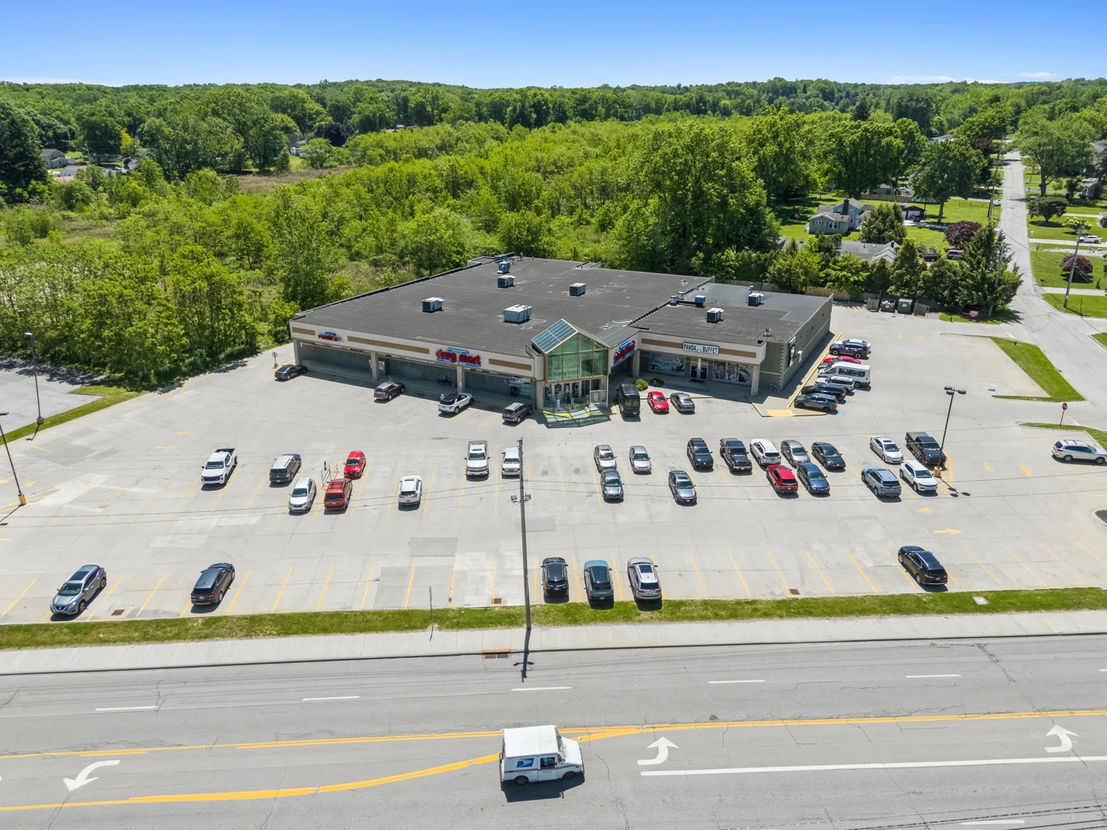 Net Leased, Multi-Tenant Retail Investment — Sale in Ashtabula, OH, photo 2 of 8