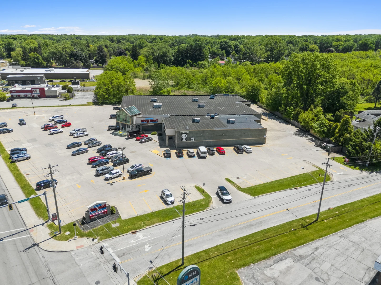 Net Leased, Multi-Tenant Retail Investment — Sale in Ashtabula, OH, photo 3 of 8