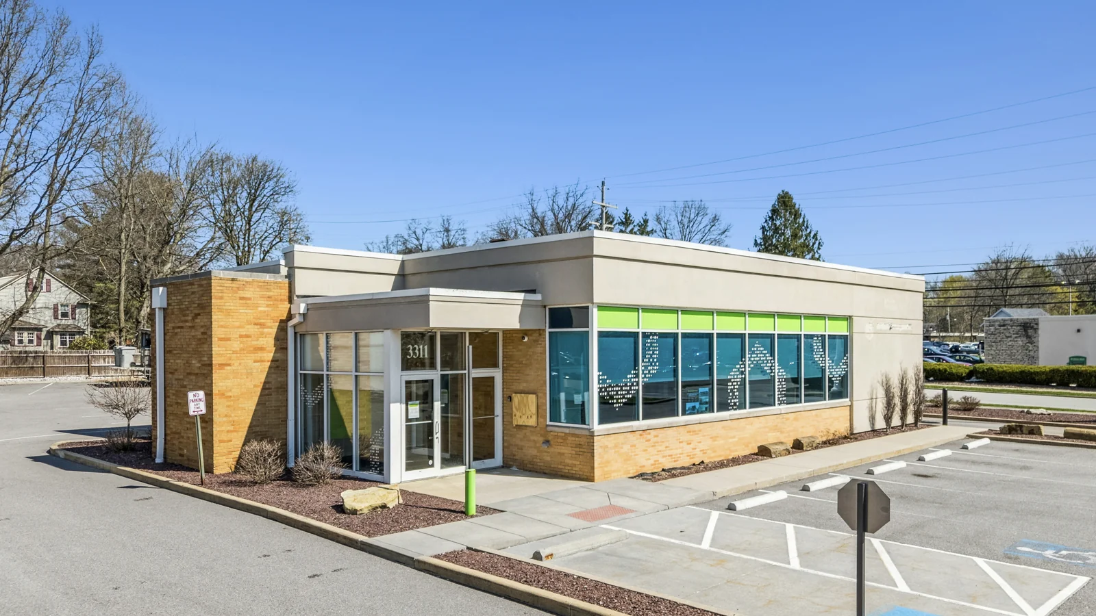 2,840 SF Freestanding Former Bank on 0.67 AC — Sale in Stow, OH, photo 2 of 4