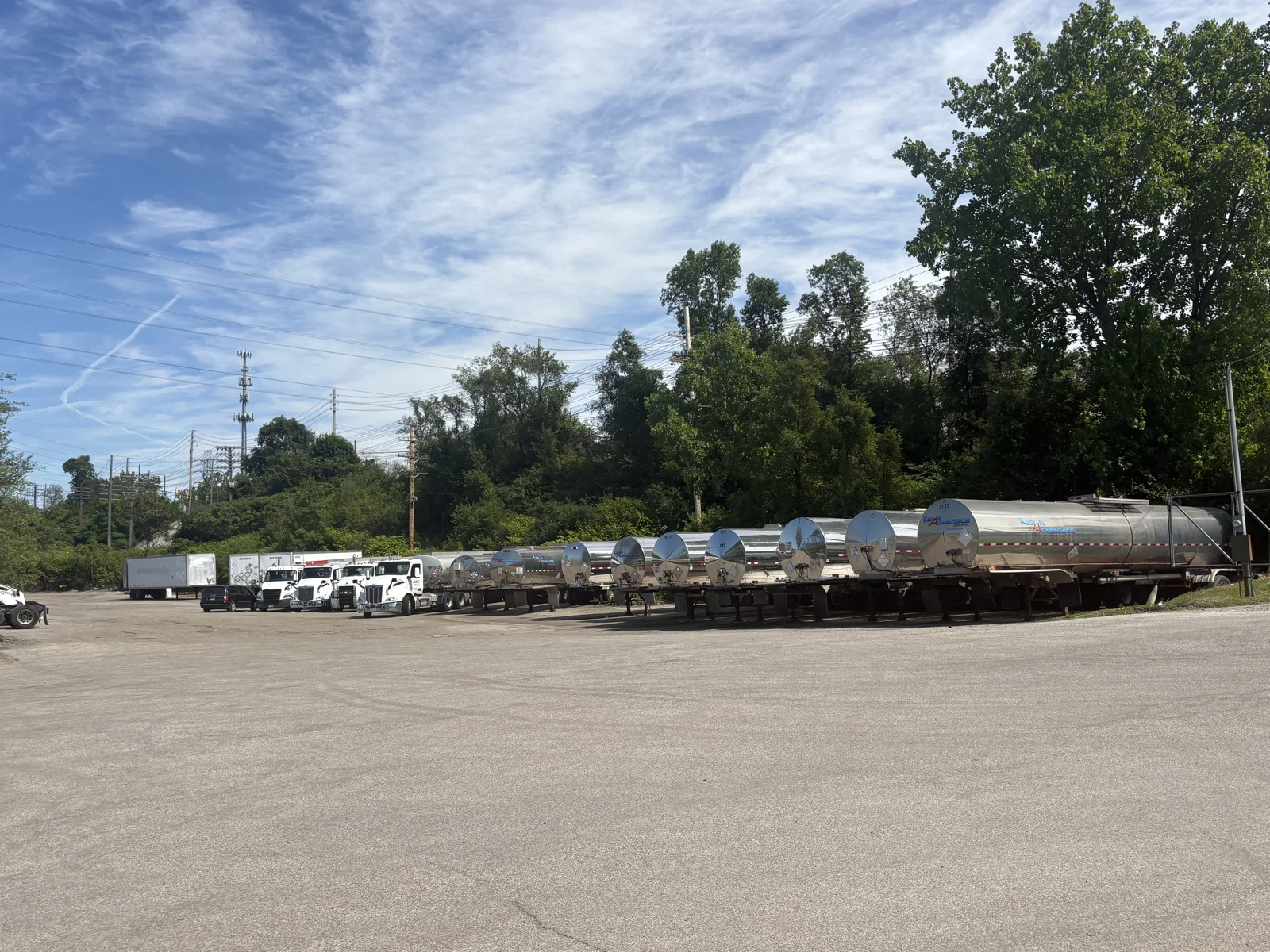 Industrial in Cleveland, OH — Sale in Cleveland, OH, photo 2 of 6