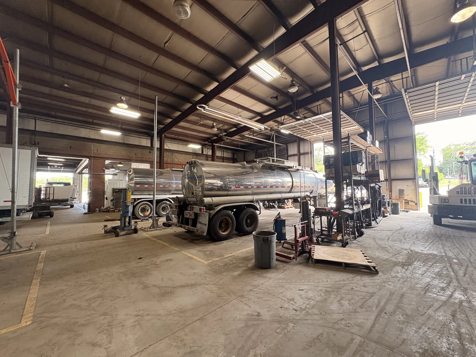 Industrial in Cleveland, OH — Sale in Cleveland, OH, photo 4 of 6