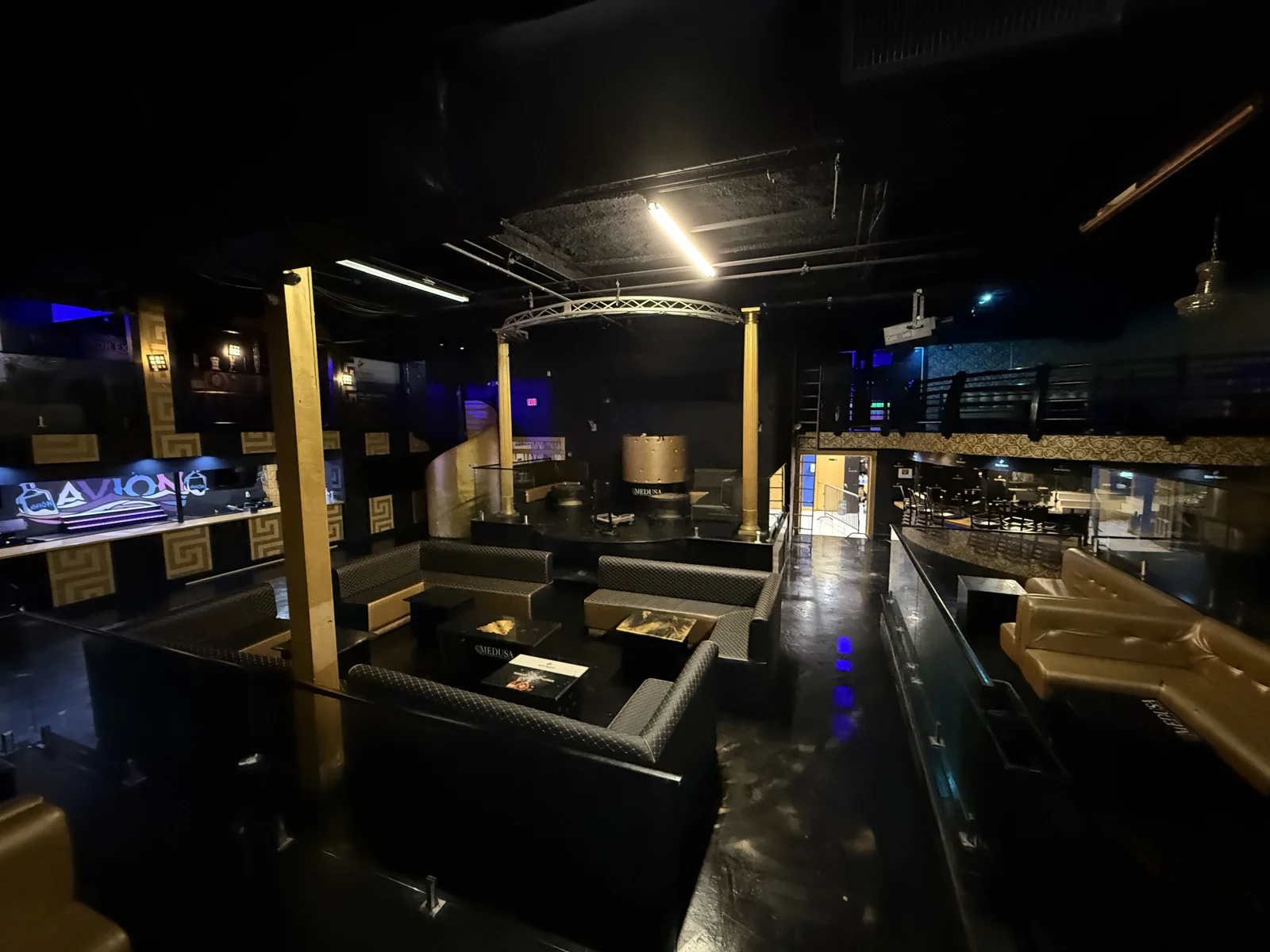 10,000 SF Turnkey Nightclub w/ Liquor License — Sale in Cleveland, OH, photo 5 of 7