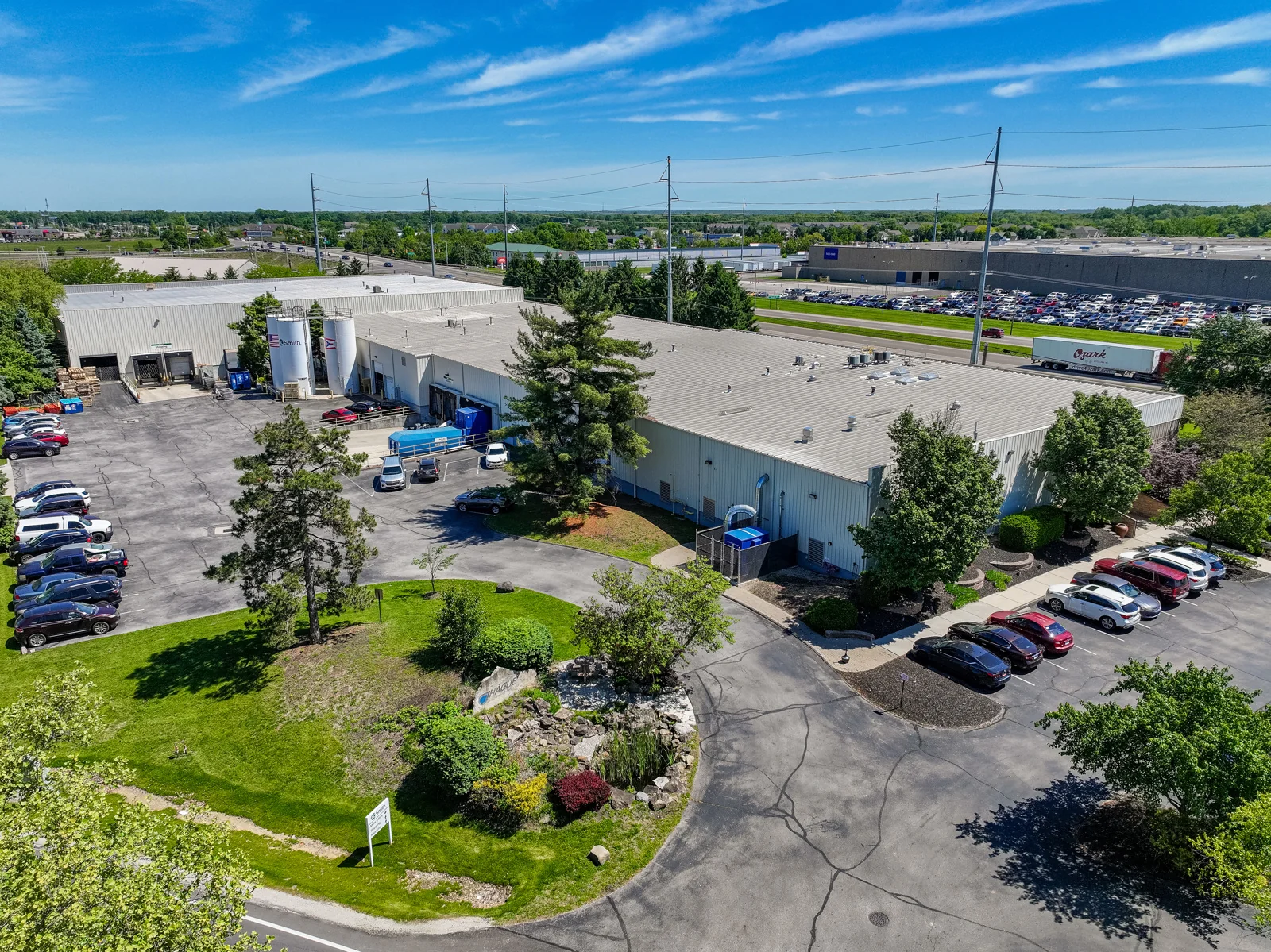 Industrial in Groveport, OH — Sale in Groveport, OH, photo 1 of 3