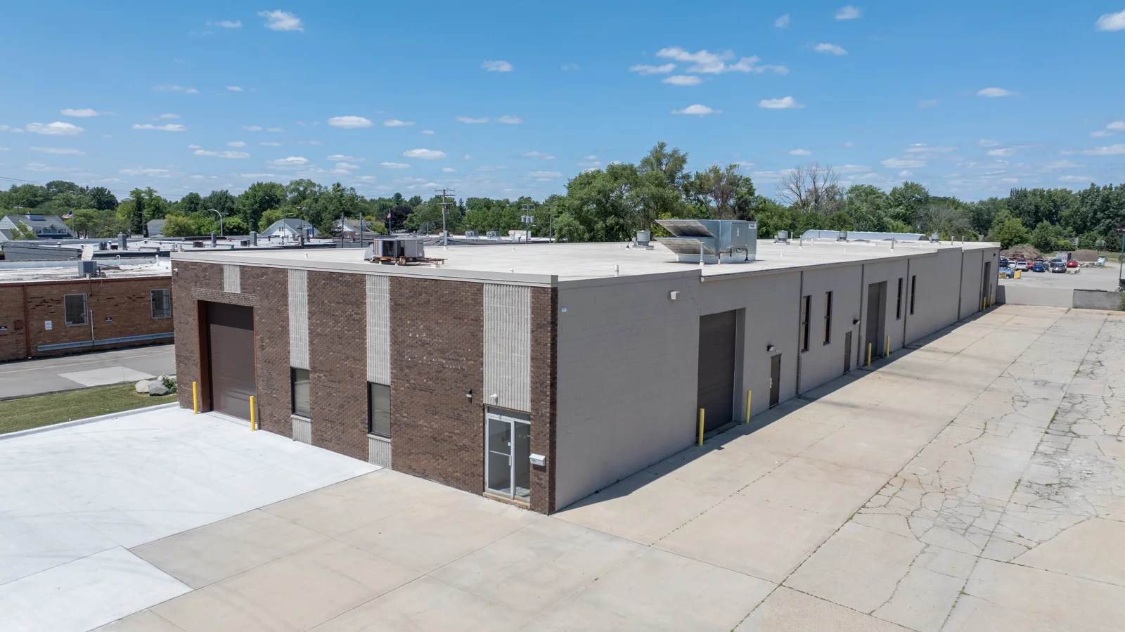 Industrial in Fraser, MI — Sale in Fraser, MI, photo 1 of 8