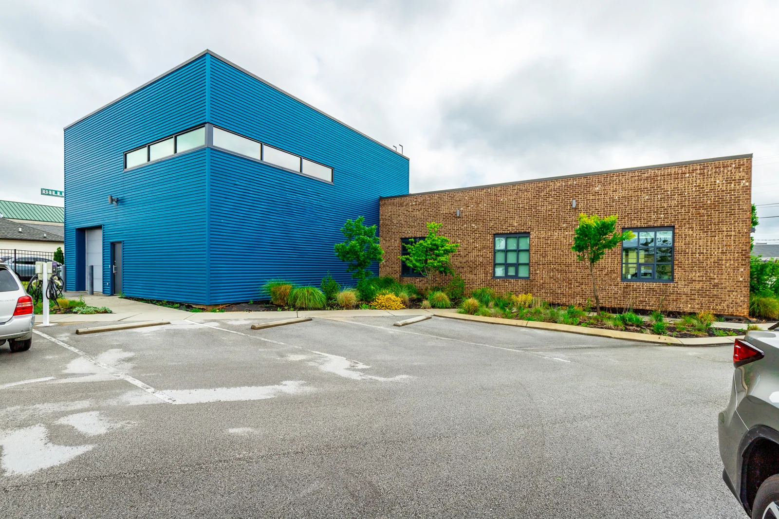Office in Chattanooga, TN — Sale in Chattanooga, TN, photo 1 of 8