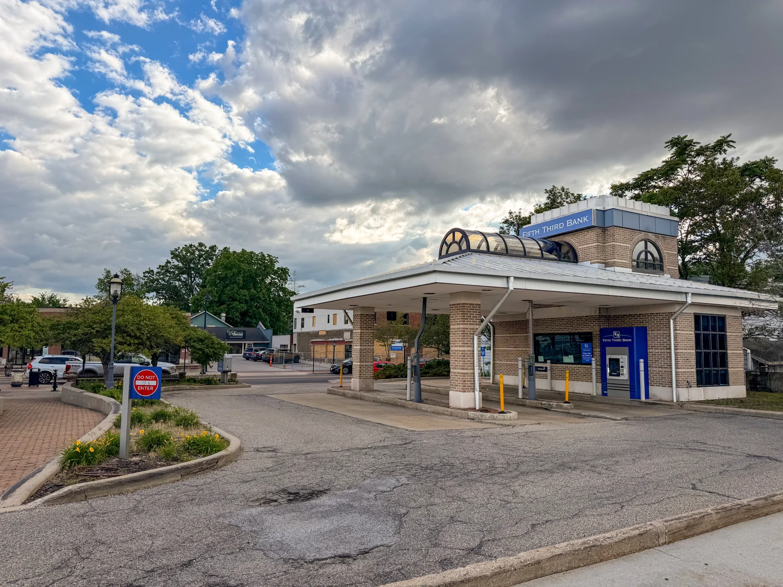 Retail in Grand Rapids, MI — Sale in Grand Rapids, MI, photo 1 of 2