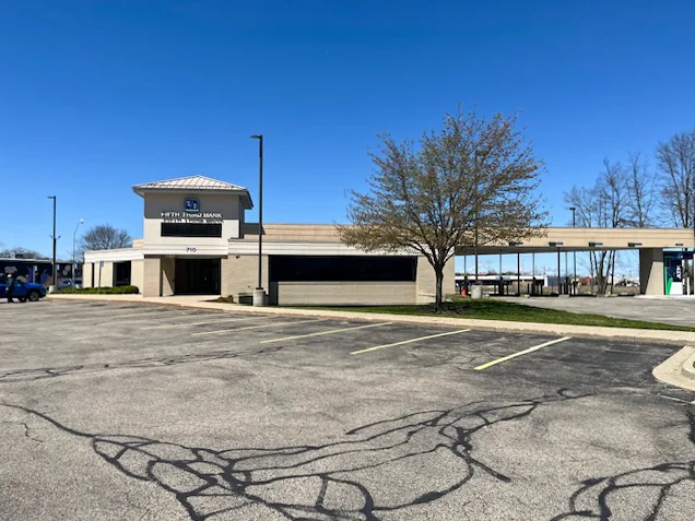 Retail in Norton Shores, MI — Sale in Norton Shores, MI, photo 1 of 1