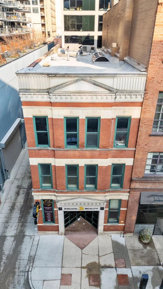 158 West Erie Street — Sale in Chicago, IL, photo 5 of 8
