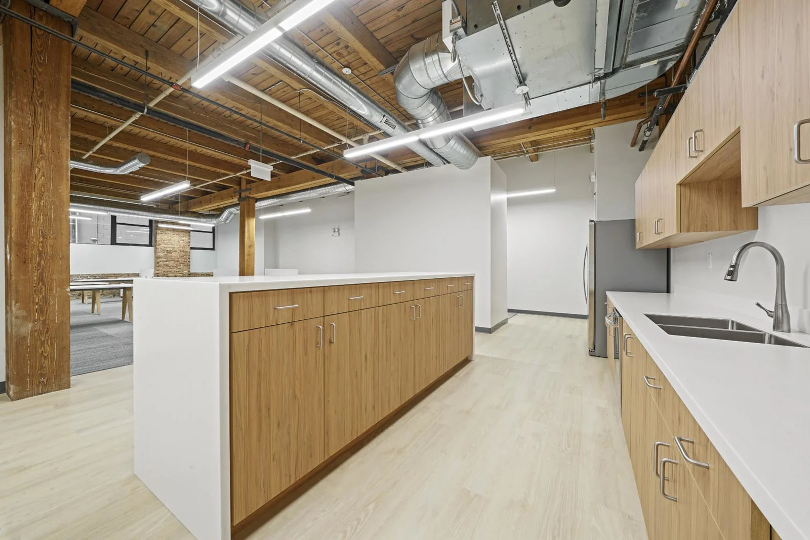 1033 West Van Buren — Sale in Chicago, IL, photo 6 of 8