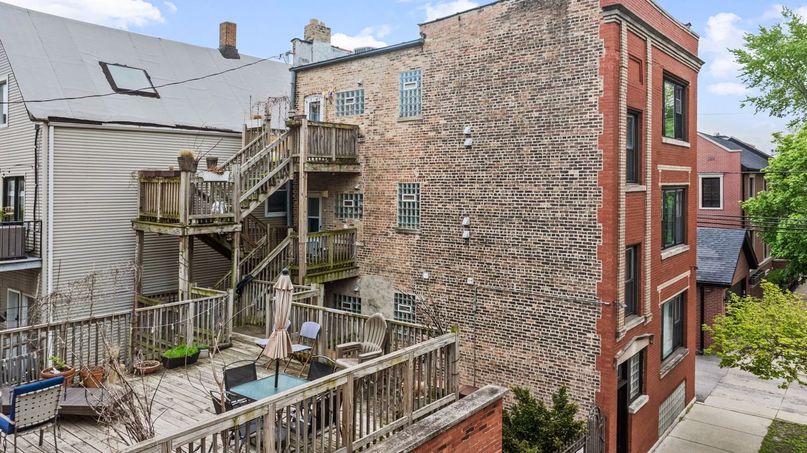 Multifamily in Chicago, IL — Sale in Chicago, IL, photo 5 of 8
