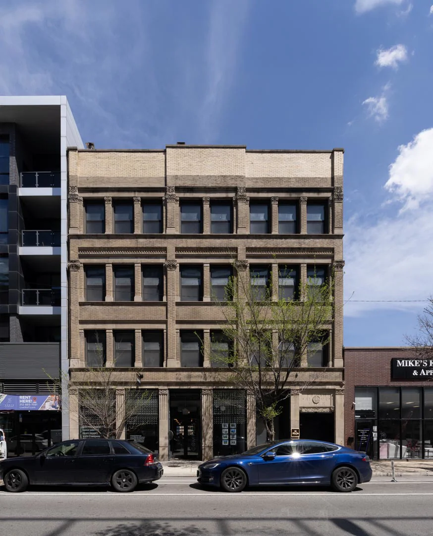 Offices at — Sale in Chicago, IL, photo 1 of 7
