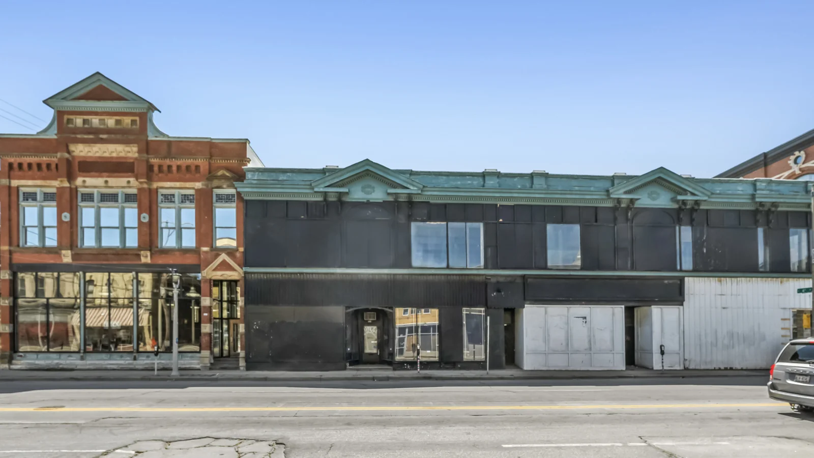 511 & 523 W National Ave — Sale in Milwaukee, WI, photo 5 of 7