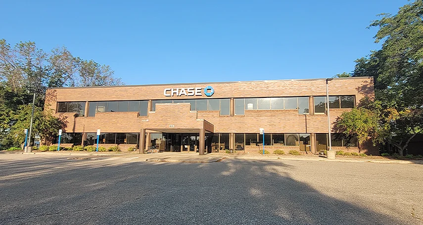 Chase Bank — Sale in Stevens Point, WI, photo 1 of 4