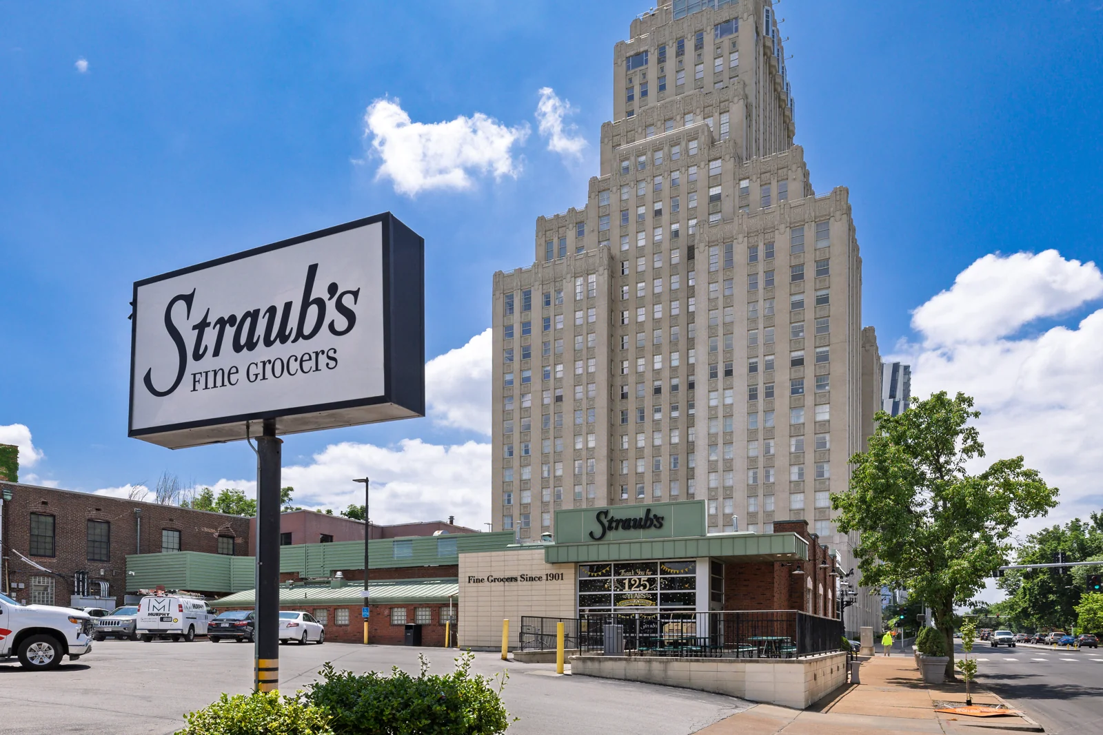 302 N. Kingshighway — Sale in St. Louis, MO, photo 1 of 8