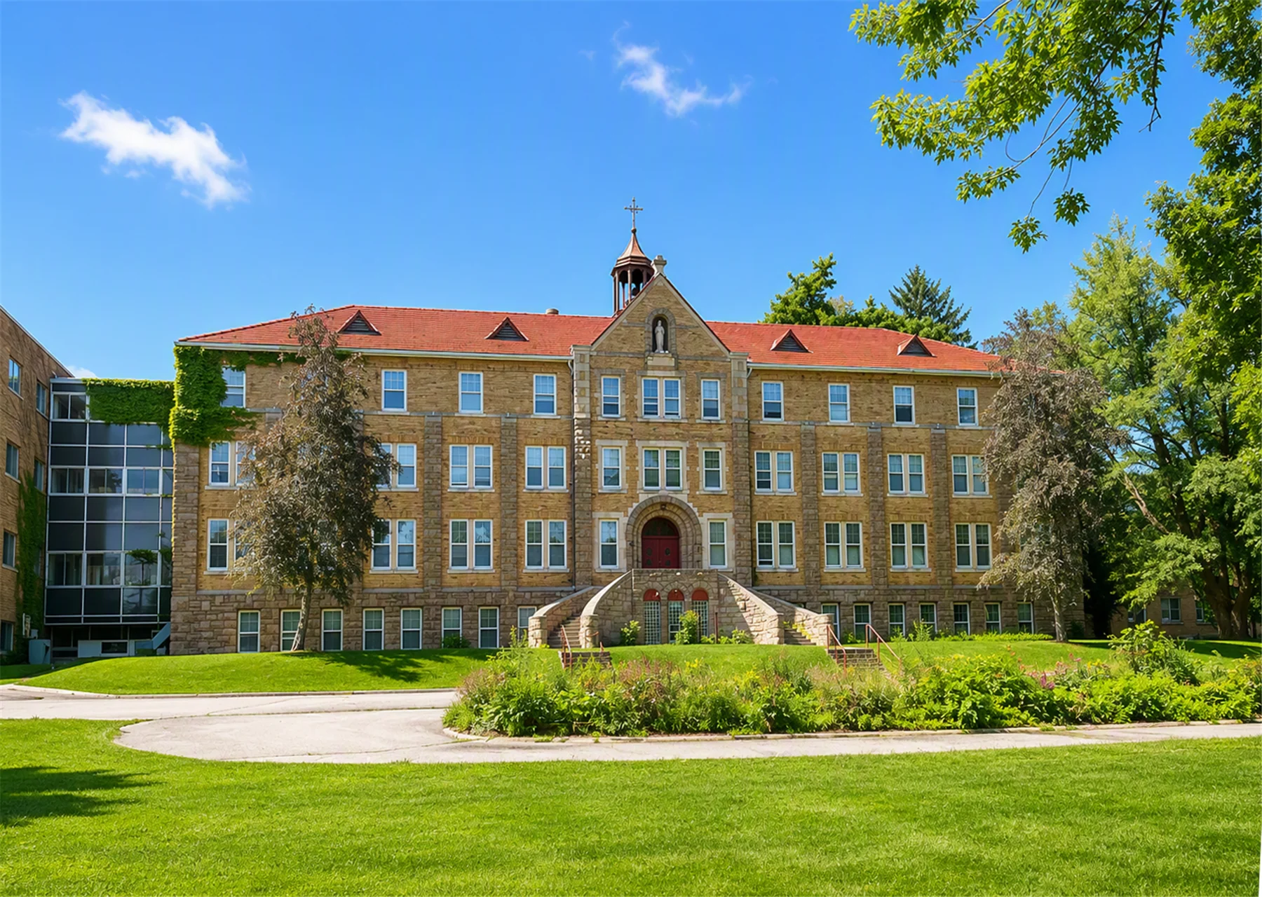 Normandie Hall — Sale in St. Louis, MO, photo 2 of 2