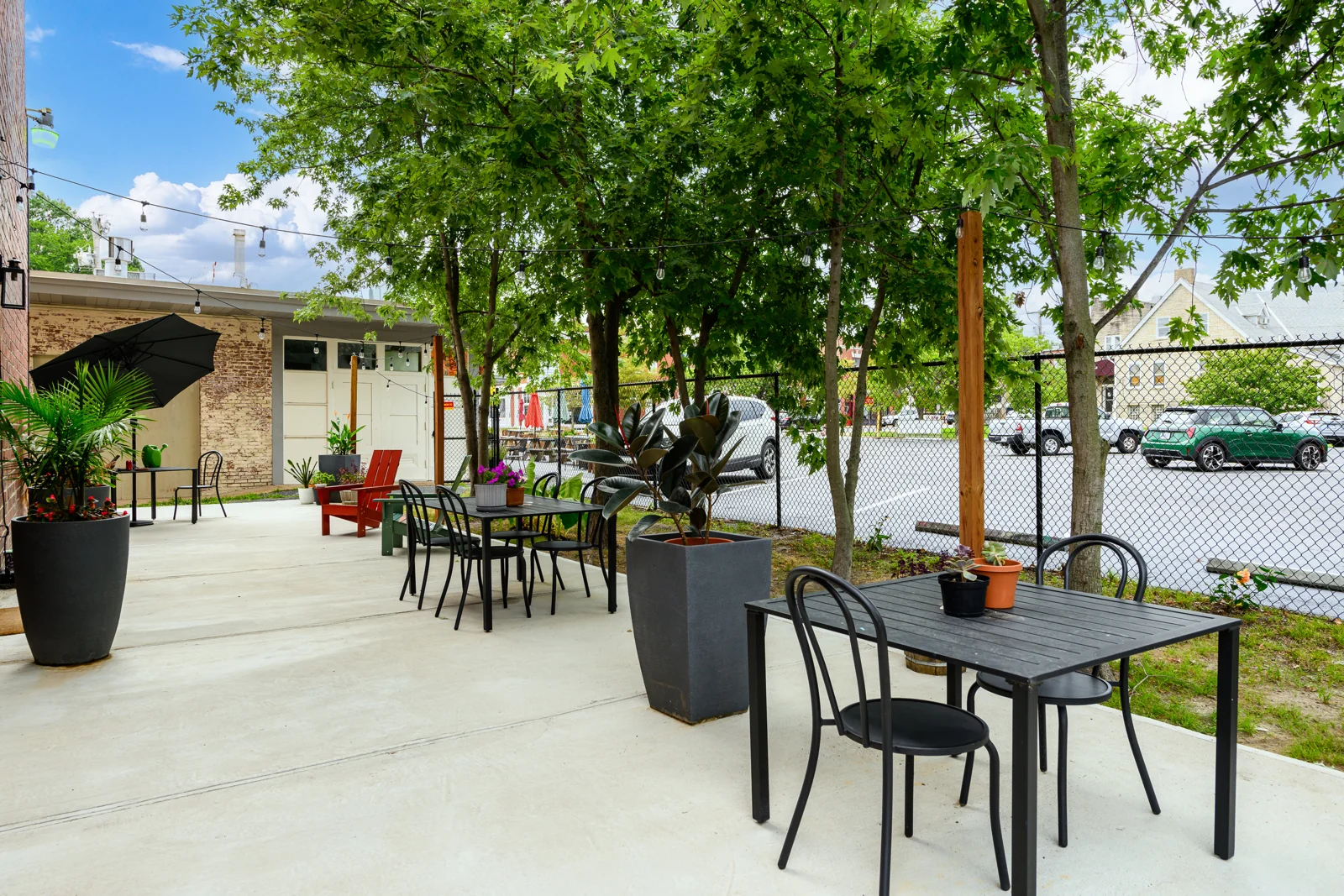 Maple Apartments — Sale in Maplewood, MO, photo 2 of 8
