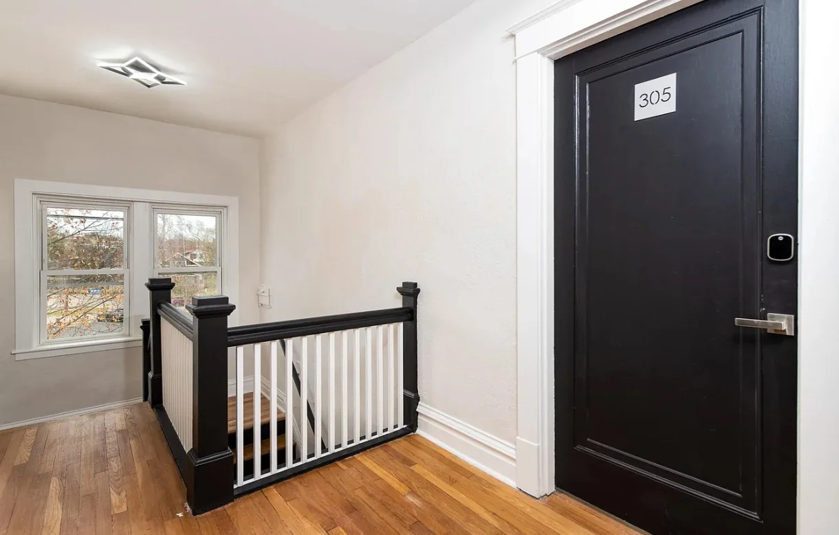 Maple Apartments — Sale in Maplewood, MO, photo 8 of 8