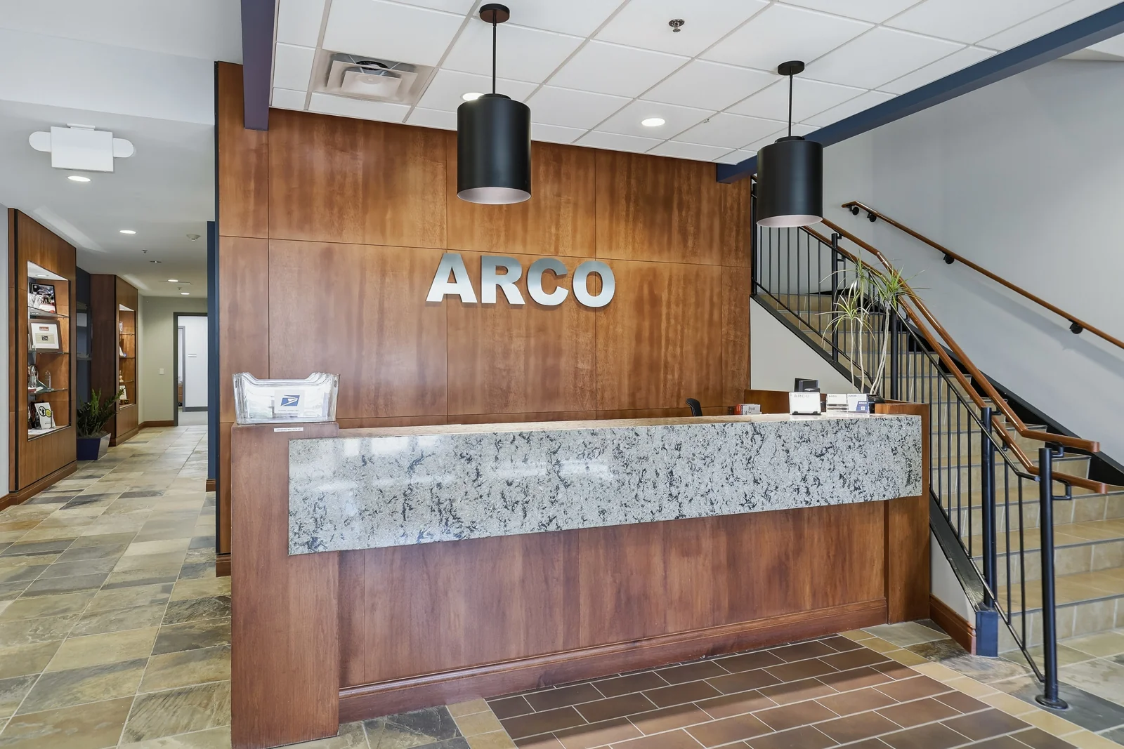 900 N Rock Hill Rd — Sale in St. Louis, MO, photo 3 of 8