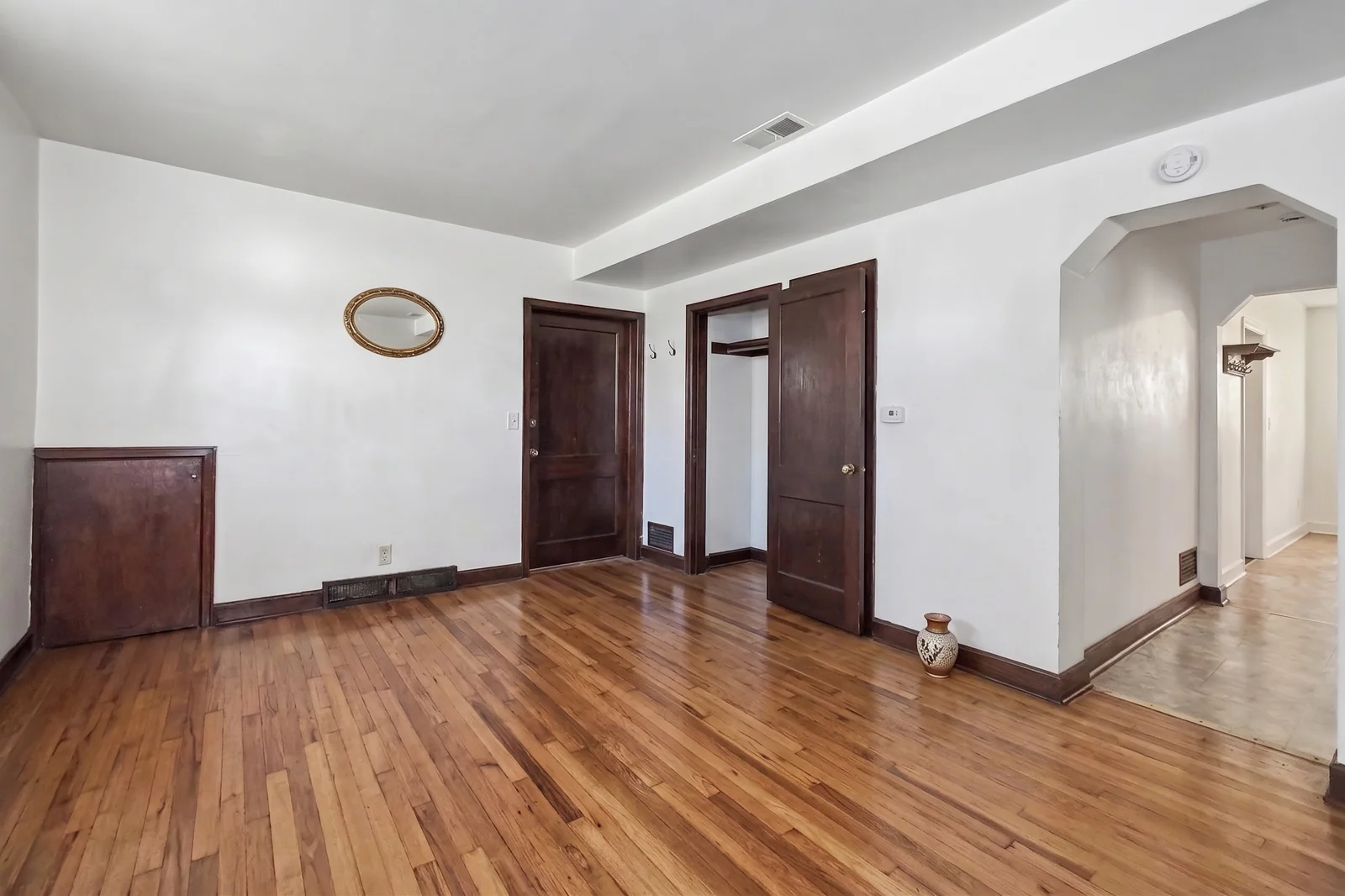 W Locust Street Apartments — Sale in Davenport, IA, photo 8 of 8