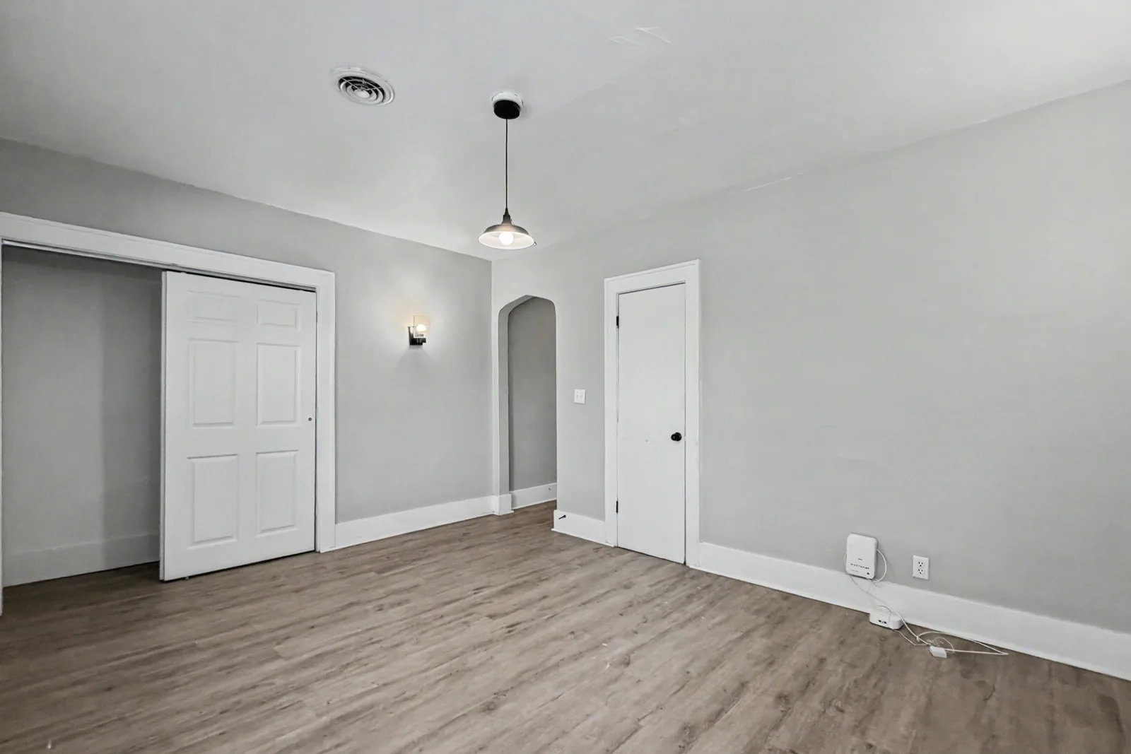 W 4th Street Apartments — Sale in Davenport, IA, photo 8 of 8